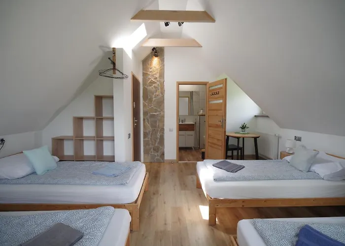 House - Czyrna * שצ'צ'ירק