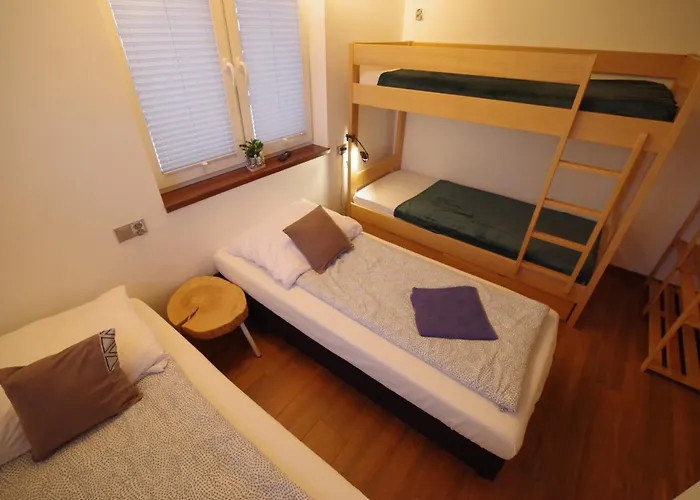 House - Czyrna שצ'צ'ירק